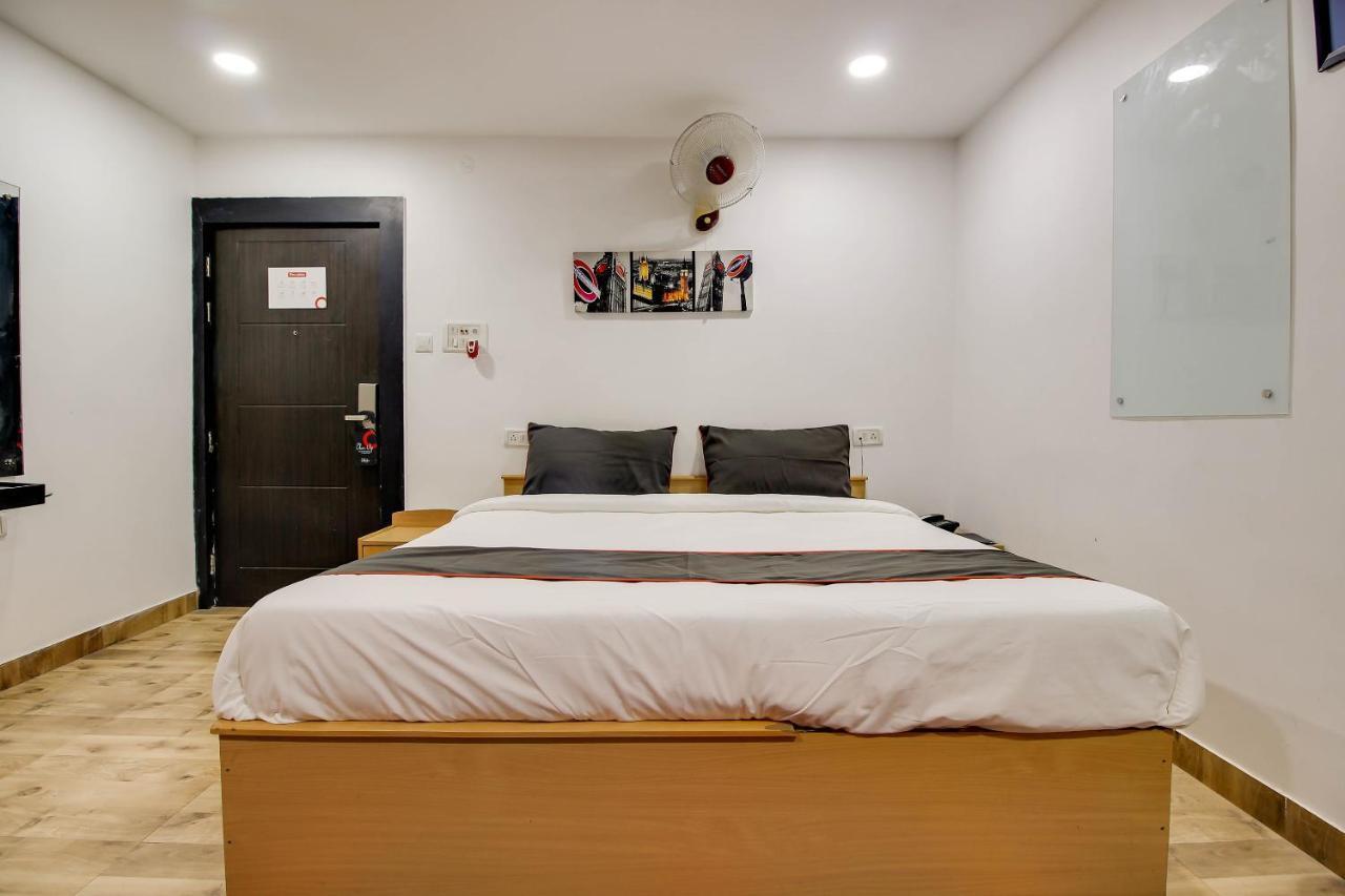 Oyo 2794 Hotel Plaza Inn Guwahati Luaran gambar